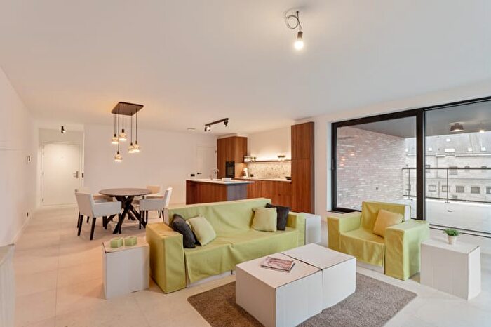 Pompstraat, Oostham - Appartement à vendre