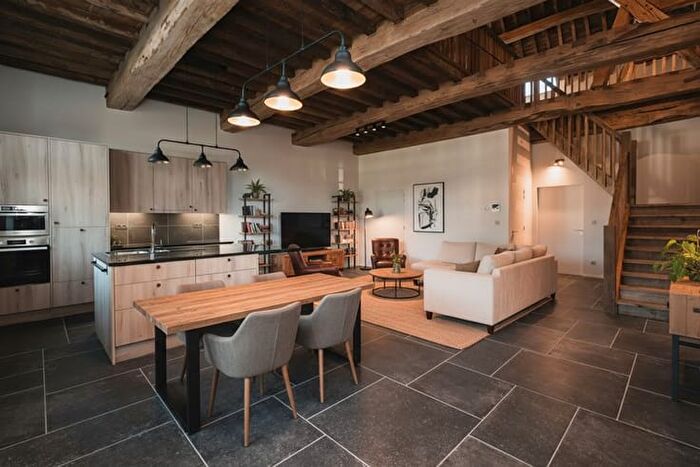 Appartement 3 pièces à Rue Philippe Deponty, Suarlée, à louer
