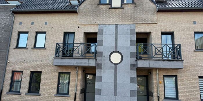 Appartement 3 pièces à Pater Vanduffelstraat, Overpelt, à louer
