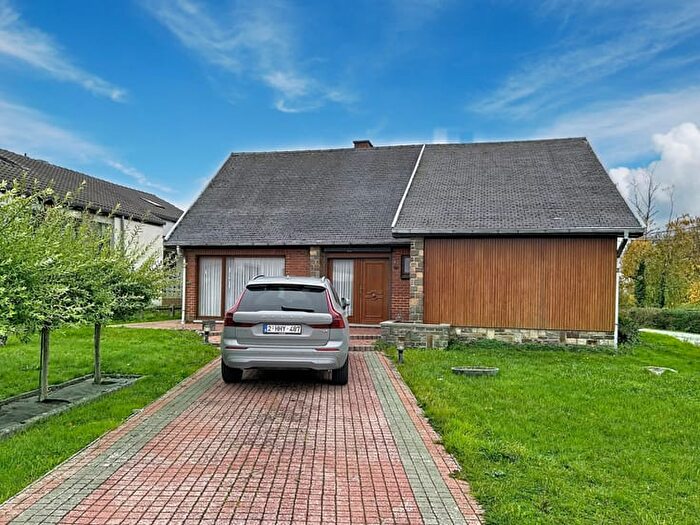 Maison 4 pièces à vendre à RUE HAUT BATY, Sambreville