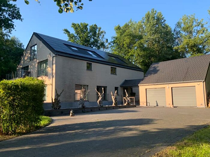 Avenue De La Chevauchée, Neupré : Maison 7 pièces à vendre