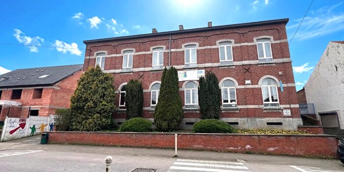 Rue de la Glacerie, Courcelles : Appartement à vendre