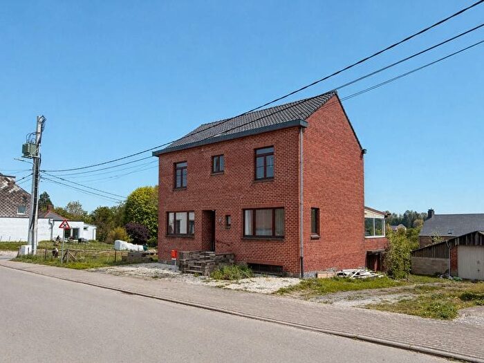 Maison 4 pièces à vendre à Rue de l'Eglise, Lonzée