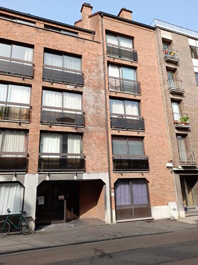 Appartement à Naamsestraat, Leuven, à louer