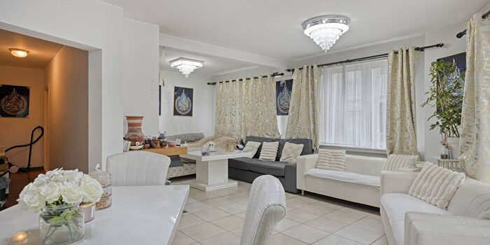 Appartement 4 pièces à vendre - Van Der Nootstraat, StrombeekBever
