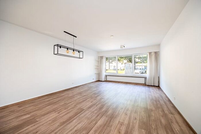 Prins Boudewijnlaan, BERCHEM - Appartement 3 pièces à vendre