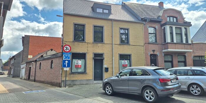 Maison 5 pièces à Kerkevijverstraat, Lede, à louer