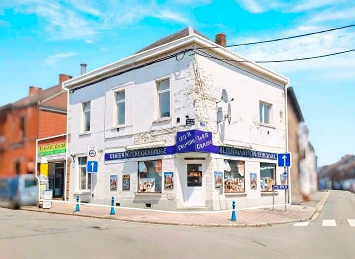 Maison 4 pièces à vendre - Rue Émile Vandervelde, ChapellelezHerlaimont