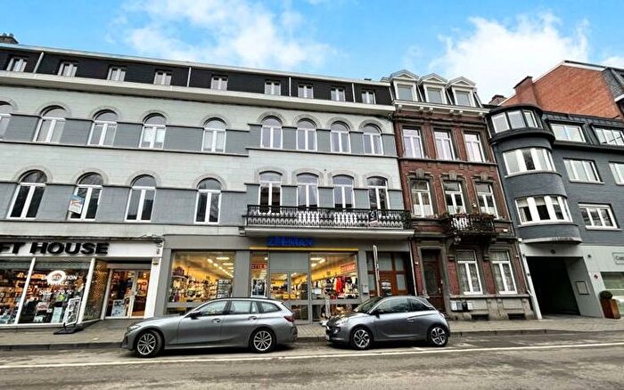 Appartement 6 pièces à vendre à Avenue Reine Astrid, A