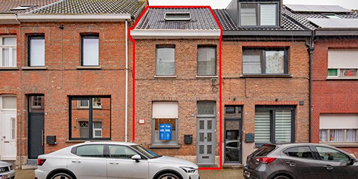 Maison 3 pièces à vendre à Kerkhofstraat, Niel