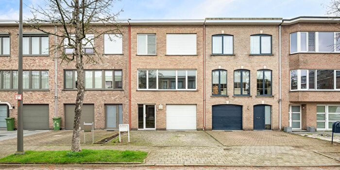 Narcisstraat, Merksem : Maison 3 pièces à vendre