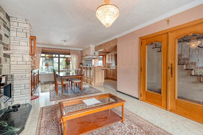 Maison 4 pièces à Kasteelstraat, Denderleeuw, à vendre