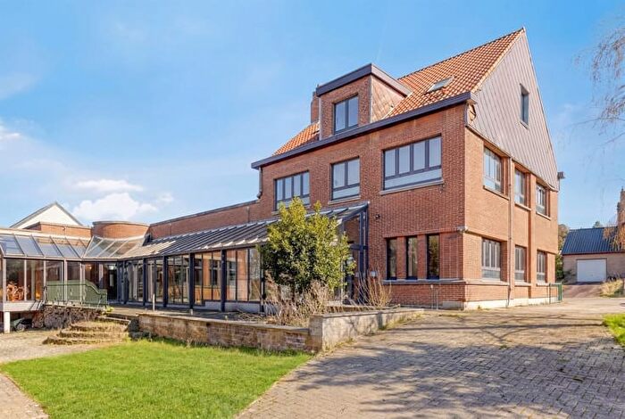 Maison 16 pièces à vendre - Kerkeveldweg, SINTGENESIUSRODE
