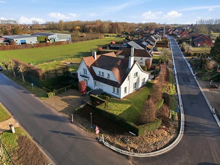 Maison 7 pièces à vendre à Bisschopsweyerstraat, Alken
