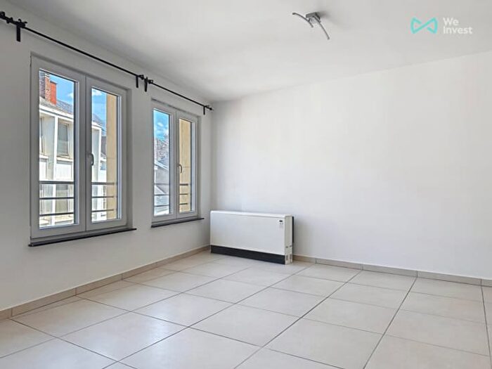 GrandRue, Arlon : Appartement 3 pièces à louer