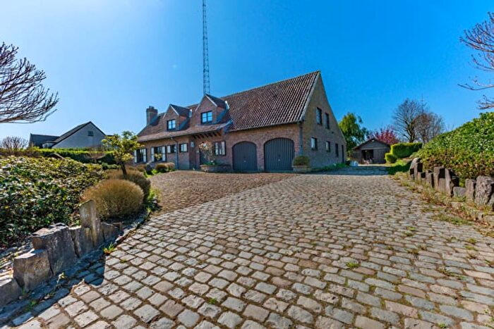 Maison 4 pièces à Brusselsesteenweg, Wetteren, à vendre
