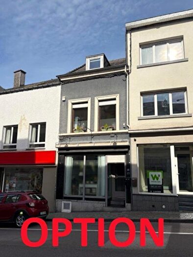 Rue des Faubourgs, Arlon : Maison 5 pièces à vendre