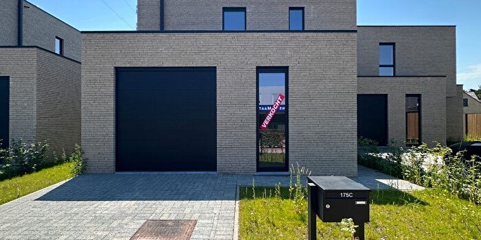 Maison 3 pièces à louer à Martelarenstraat, Mol