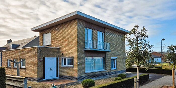 Maison 3 pièces à vendre à SintElooistraat, Zedelgem