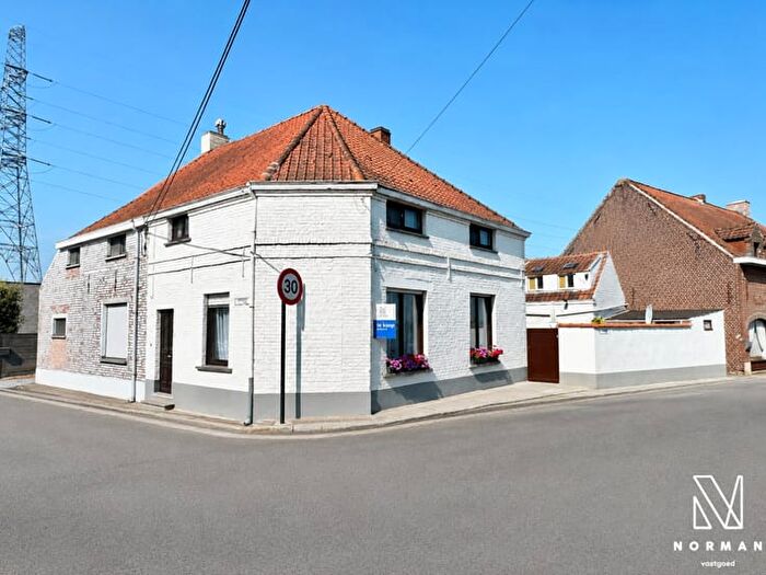 Vierkeerstraat, Harelbeke : Maison 1 pièce à vendre