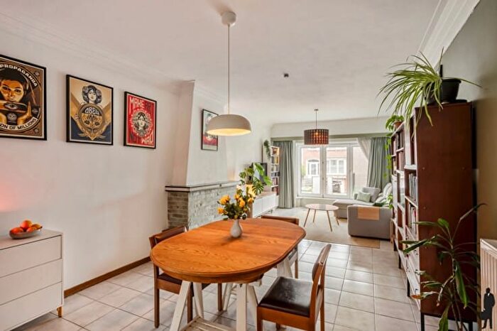 Appartement 1 pièce à Tweegezusterslaan, Antwerpen, à vendre