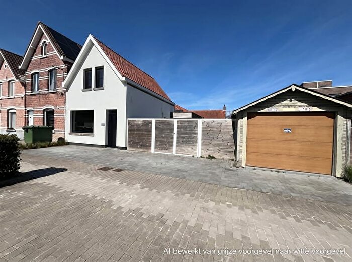 Maison 2 pièces à Meulemanstraat, Oostkamp, à vendre