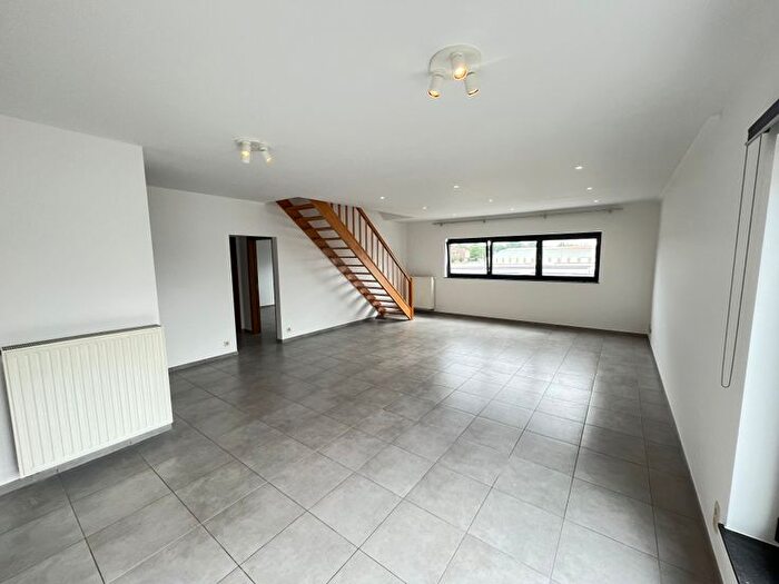 Rue Campagne Du Moulin, SaintGeorgessurMeuse : Appartement 6 pièces à louer