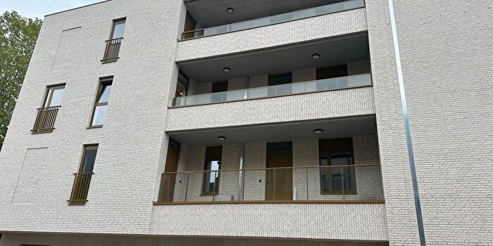 Dorpsstraat, Overpelt : Appartement 3 pièces à vendre
