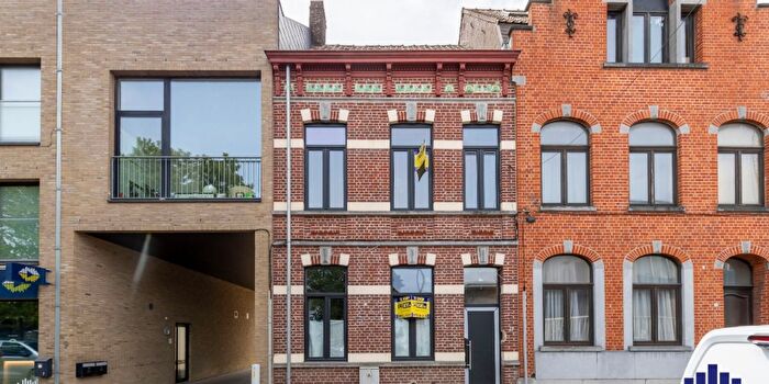 Maison 3 pièces à Stationsstraat, Izegem, à vendre