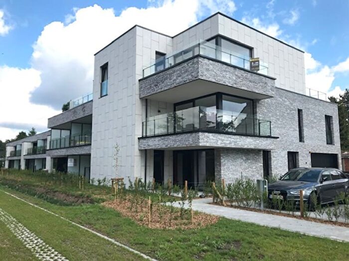 Weg naar As, Genk : Appartement 3 pièces à louer
