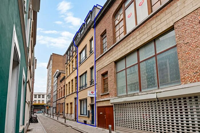 Lange Winkelhaakstraat, Antwerpen : Maison 6 pièces à vendre