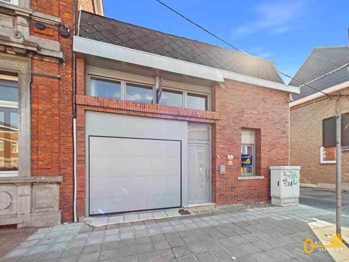 Chaussée Paul Houtart, La Louvière HoudengGoegnies - Maison 2 pièces à vendre