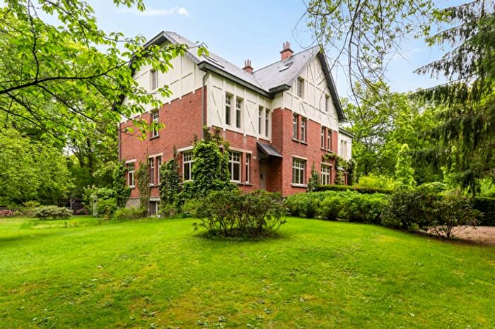 Maison 7 pièces à Diksmuidelei, Brasschaat, à vendre