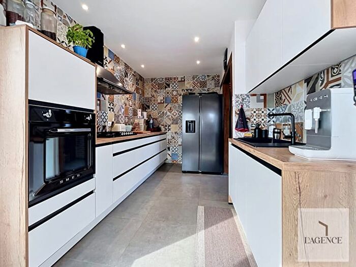 Maison 2 pièces à Rue de l'Industrie, Engis, à vendre
