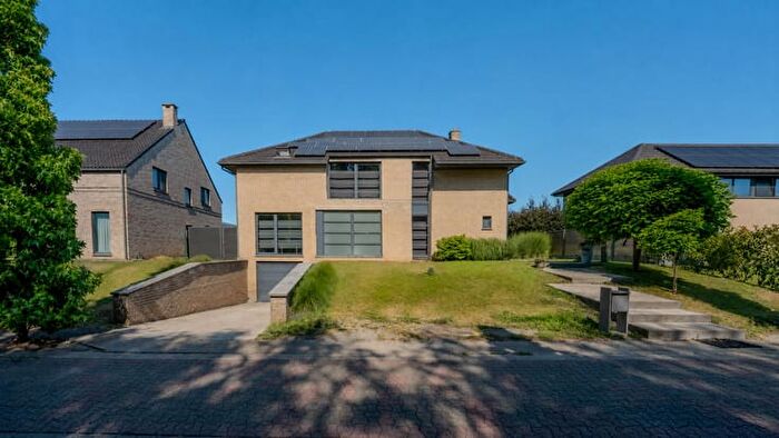 Rue des Pénitents, La Louvière : Maison 4 pièces à vendre