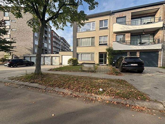 Appartement 3 pièces à louer à Ernest Jouretlaan, EDEGEM