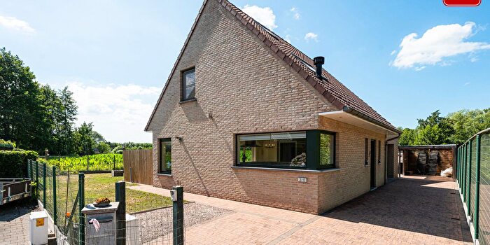 Maison 3 pièces à Hoge Avrijestraat, Ertvelde, à vendre