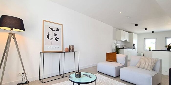 Appartement 3 pièces à Grand Place, FrasneslezBuissenal, à vendre