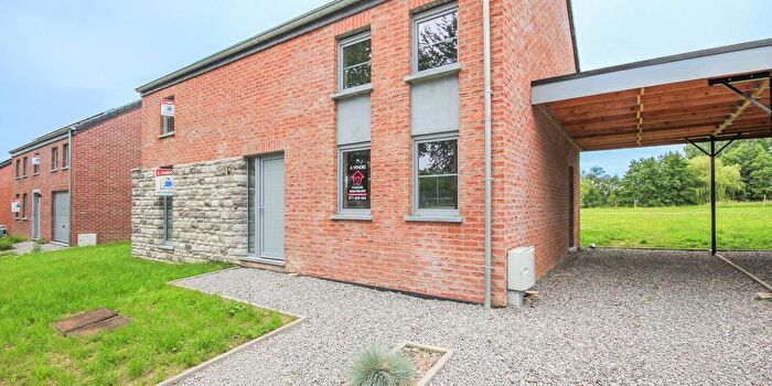 Nalinnes, Henegouwen : Maison 4 pièces à vendre