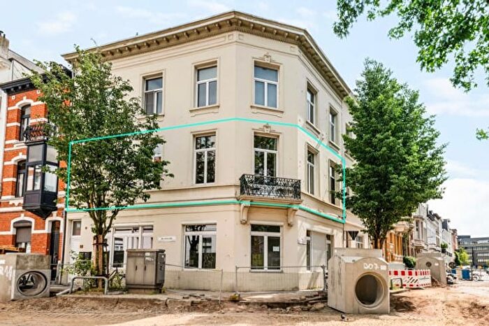 De Lescluzestraat, Antwerpen Berchem : Appartement 2 pièces à vendre