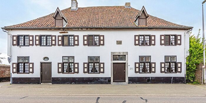 Maison 5 pièces à Maasstraat, Ophoven, à vendre