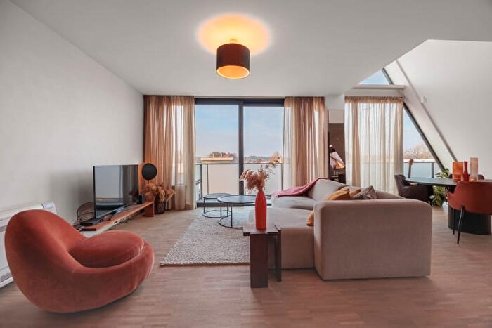 Appartement 9 pièces à vendre à Stationsstraat, Sijsele