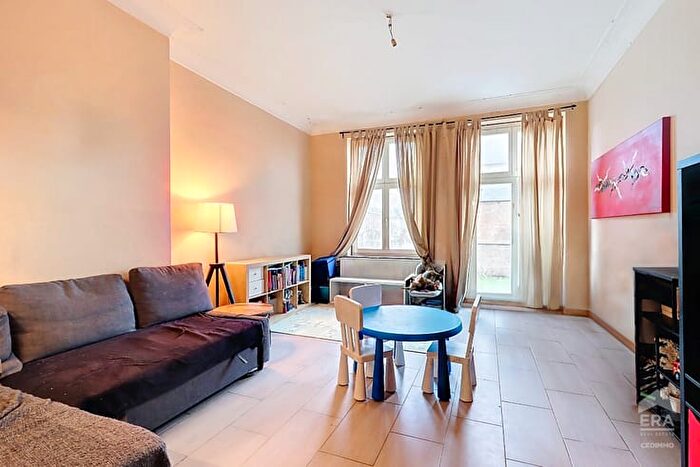 Rue de Namur, Nivelles : Appartement 2 pièces à vendre