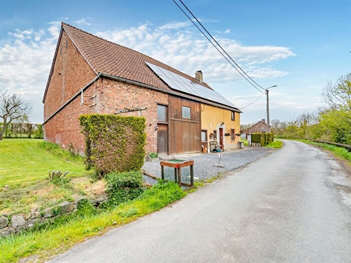 Rue de Montainpré, ROCHEFORT : Maison 2 pièces à vendre