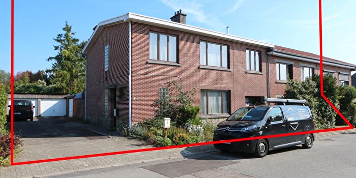 SintAntoniusstraat, Tongeren : Maison 6 pièces à vendre