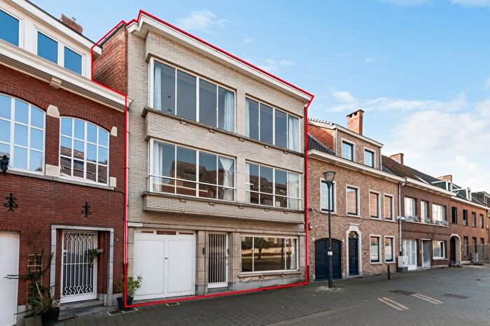 Maison 7 pièces à Driezenstraat, Turnhout, à vendre