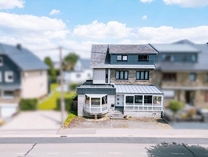 Maison 5 pièces à Wahlerscheider Straße, Bullange, à vendre