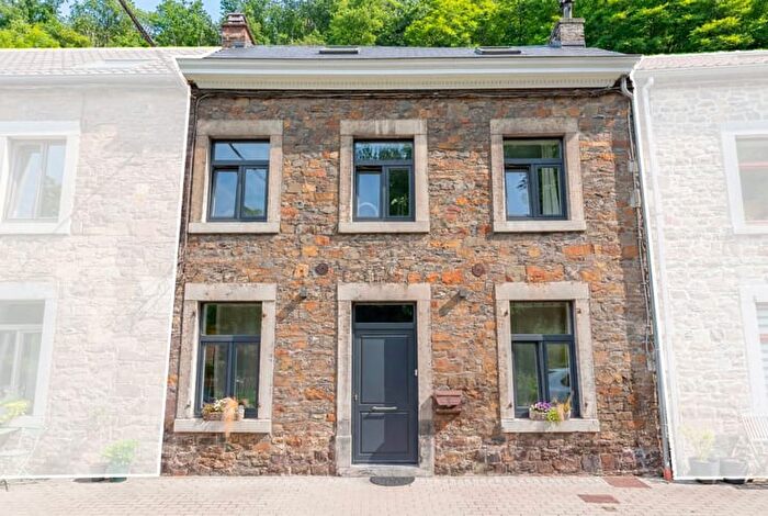 Maison 3 pièces à Rue Préàlafontaine, Huy, à vendre