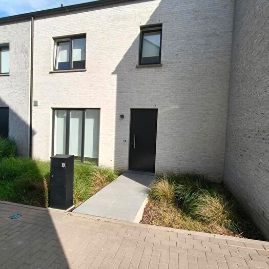 Jean Catteauxstraat, Kortrijk : Maison 4 pièces à louer