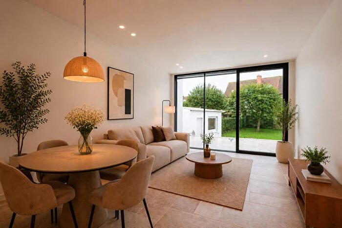Kazernevest, Brugge - Maison 12 pièces à vendre